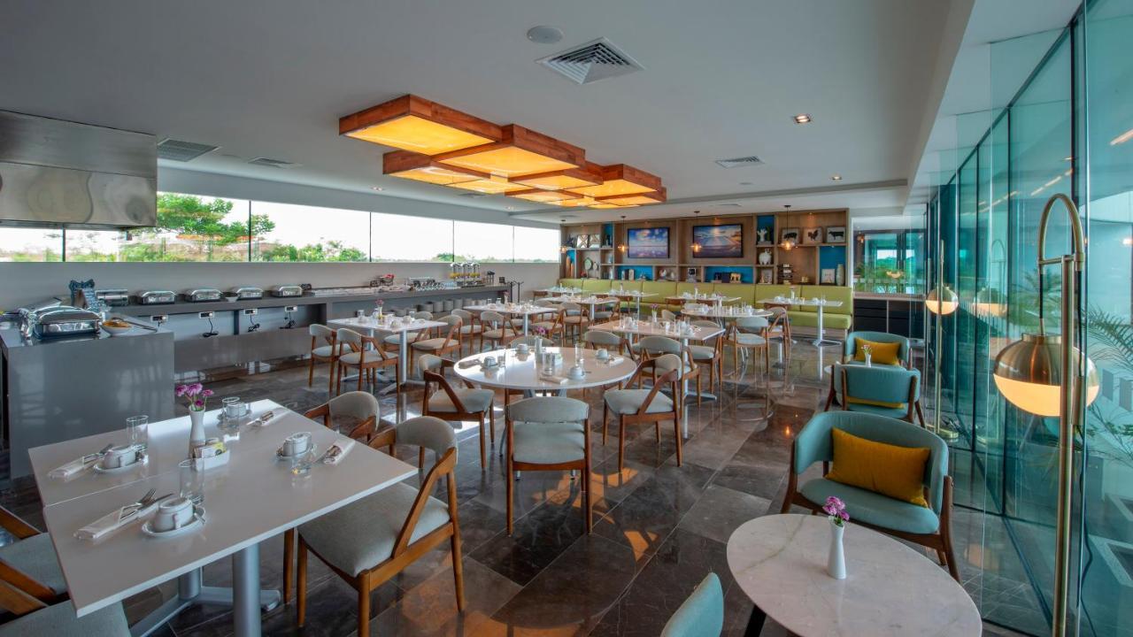 Holiday Inn & Suites - Merida La Isla By Ihg Eksteriør billede